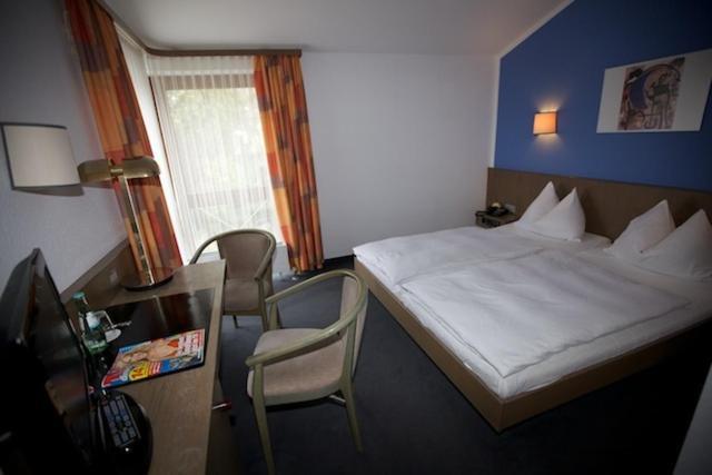 Astra Otel Ulm Oda fotoğraf
